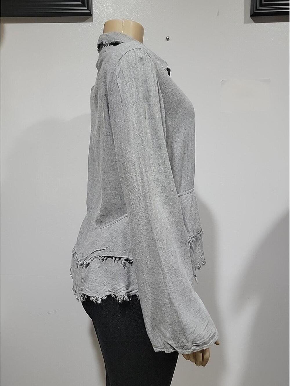 Cloth & Stone Womens Top Size M Tiered Button Up Shirt Frayed Hem Gray Blouse #C - Picture 2 of 9